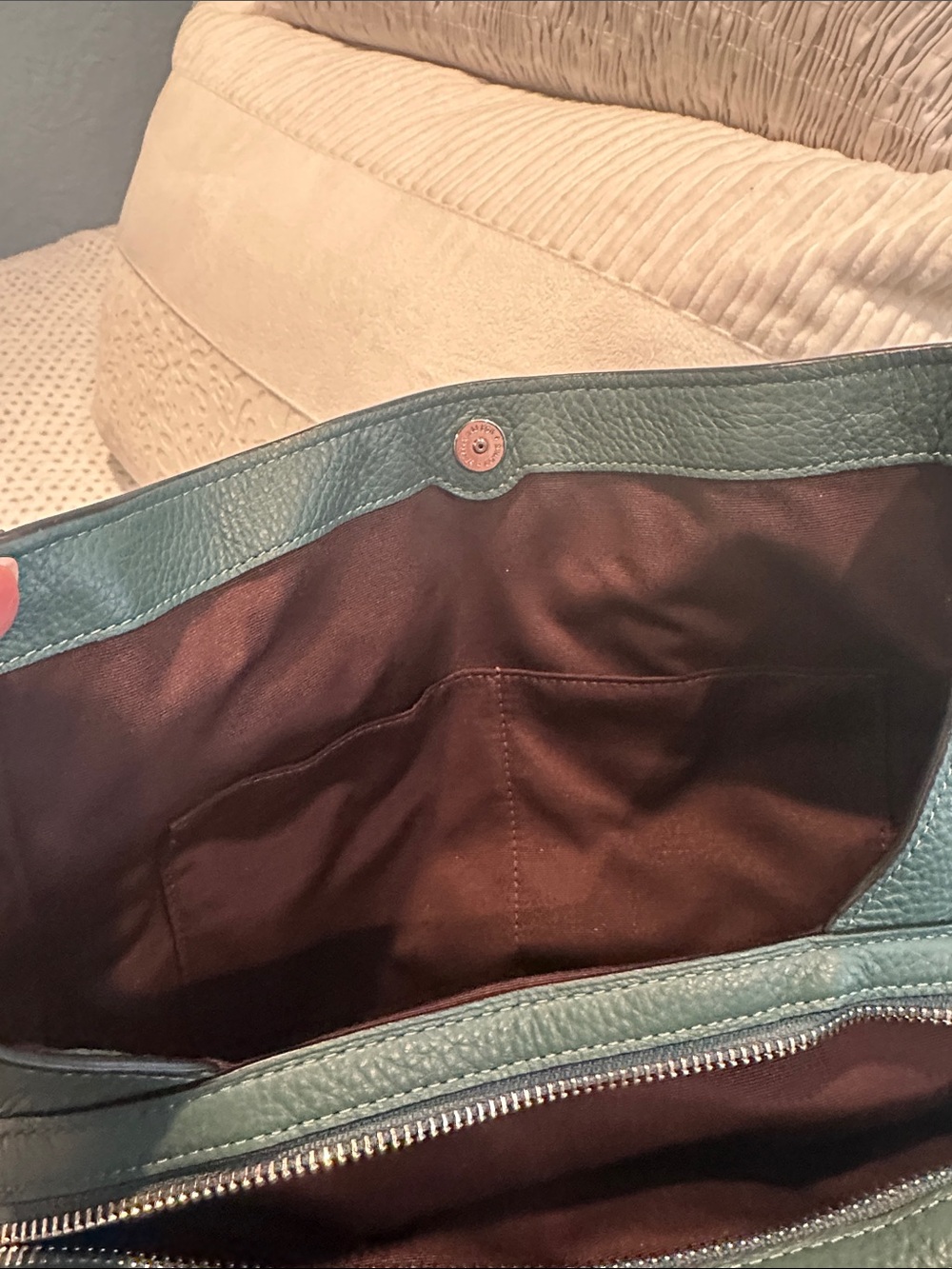 Coach Green Pebbled Leather Shoulder Hobo with Matching Wallet - Picture 7 of 11